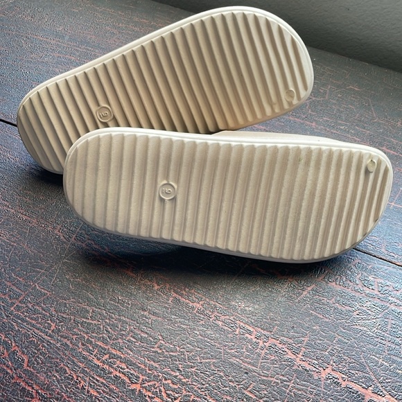 Wild Fable Slip Ons - Tan - Picture 5 of 7